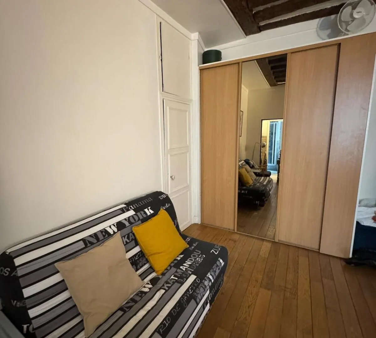 Apartment Studio Cosy Au Coeur De Paris France